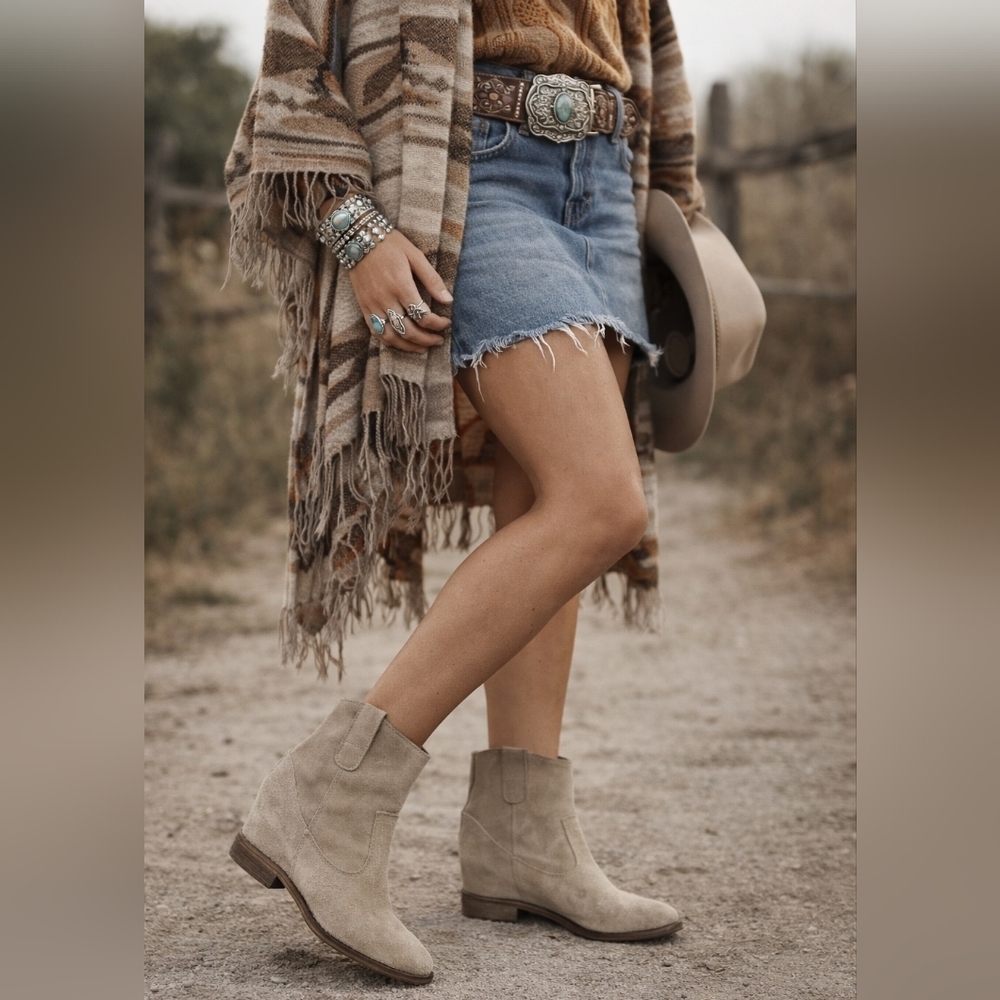 OTBT sandpiper grey suede leather hidden heel boot western made in romania 7.5